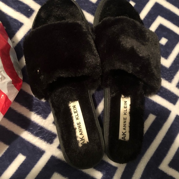 Faux fur Anne Klein shoes Anne Klein brand new - Picture 4 of 4